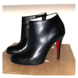 Christian Louboutin Black Belle 100
